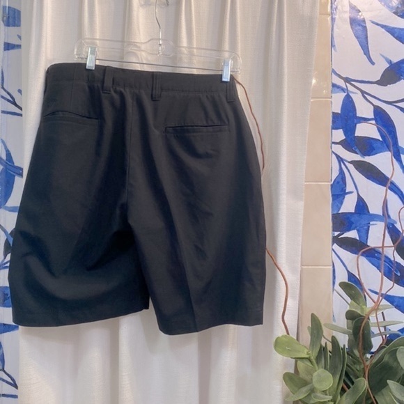 Men’s Black Callaway Polyester Golf Shorts Size 38 - Picture 3 of 5